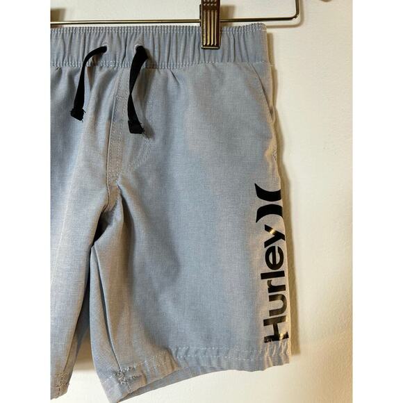 HURLEY Boy’s Two Pairs of 4-Way Stretch Hybrid Shorts / Size: 4 - Picture 14 of 14